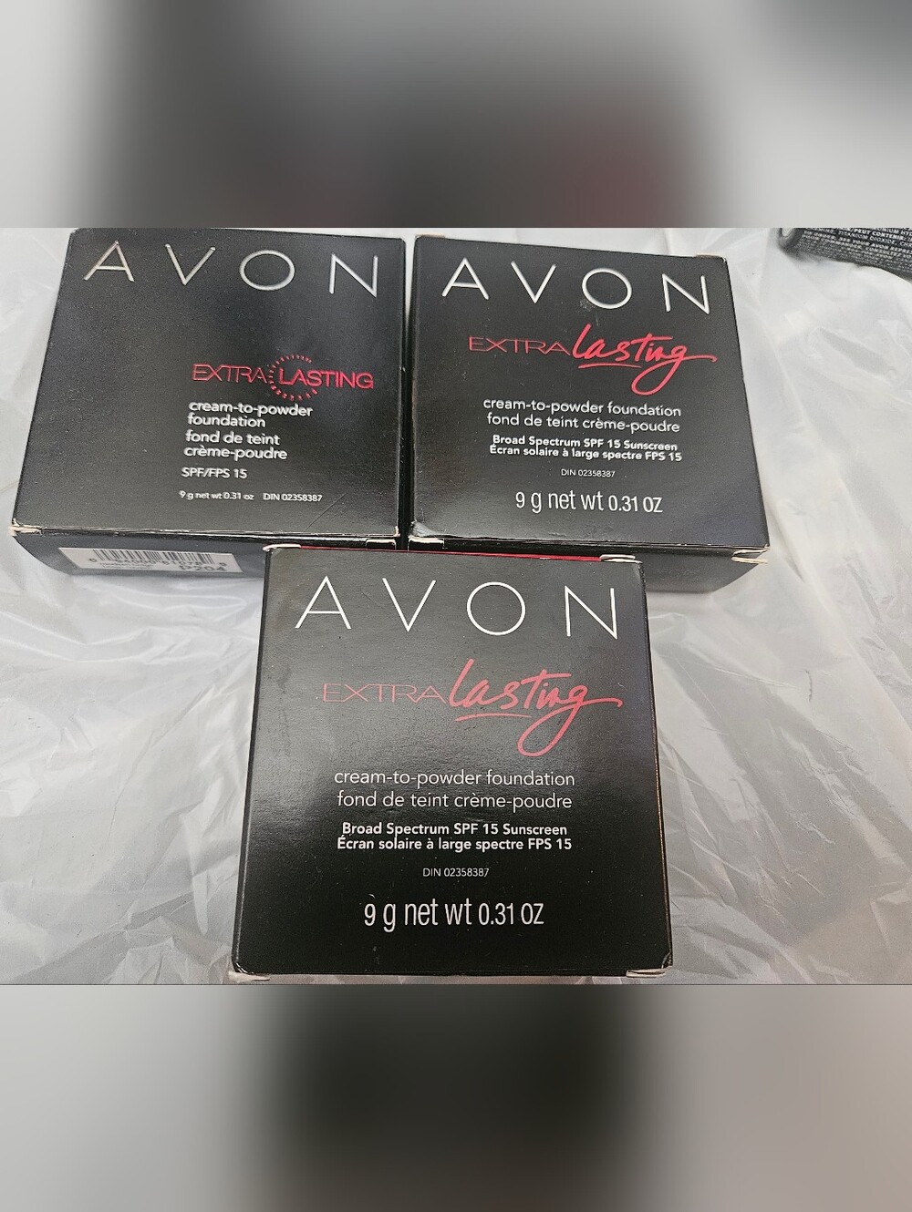 3 Avon Extra Lasting Cream To Powder Foundation / Cream Beige NOS/ 0.31 oz. 